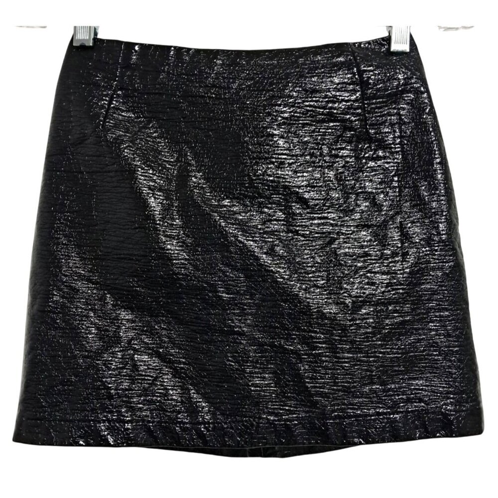 H&M Divided Mini Skirt Womens Size 4 PU Black Shiny Textured Goth E-Girl Baddie